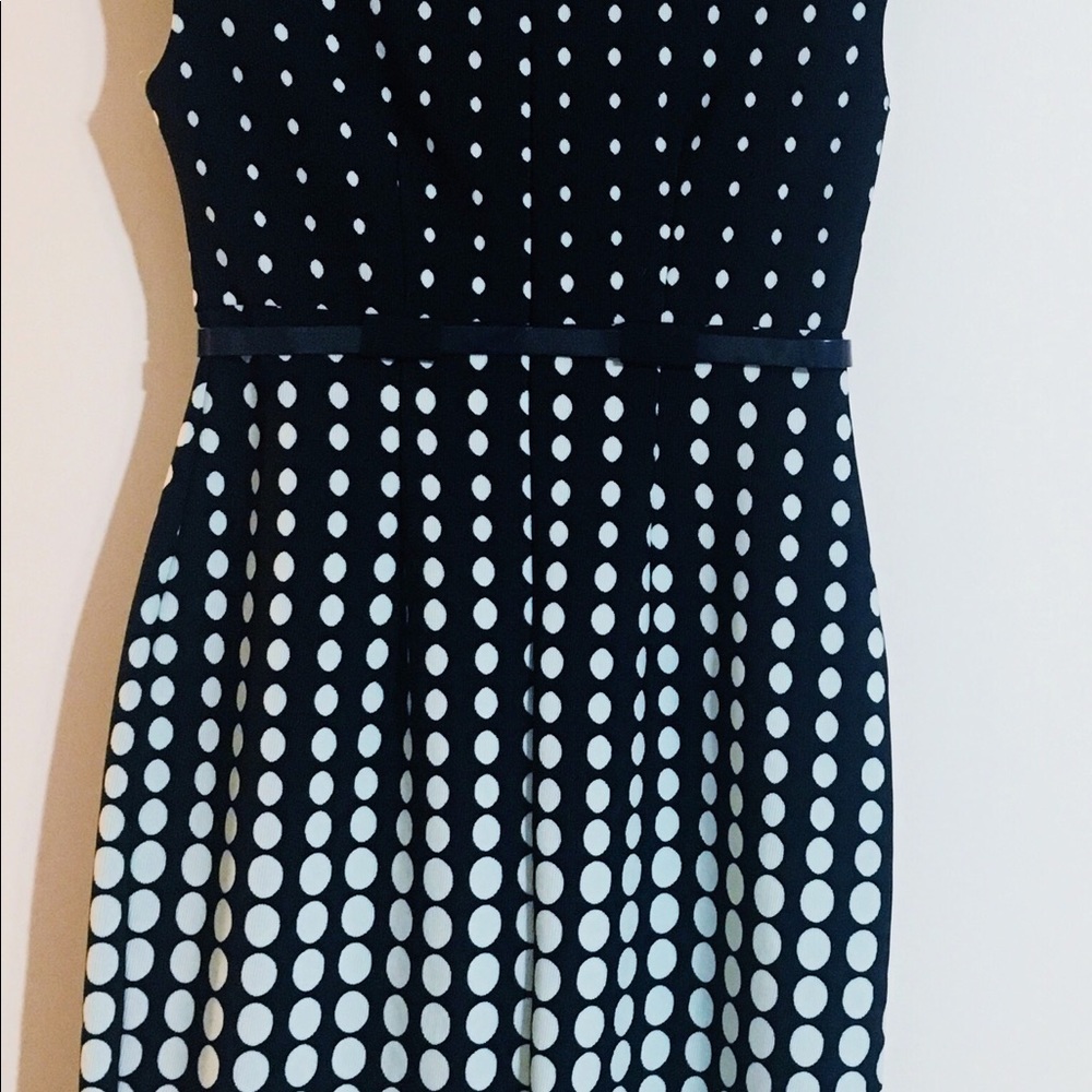 CONNECTED DRESS SIZE 4P - Picture 4 of 8